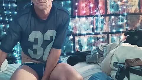 Snapshot of trailer_made chatting on January 30, 2025, 4:45 pm Ethan Nash online show from January 30, 2025, 4:45 pm