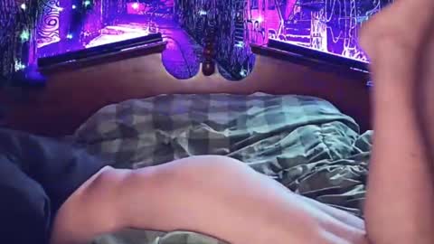 Snapshot of trailer_made chatting on October 9, 2025, 9:57 pm Ethan Nash online show from October 9, 2025, 9:57 pm