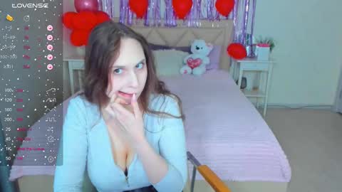 Kate online show from February 13, 2025, 11:28 am