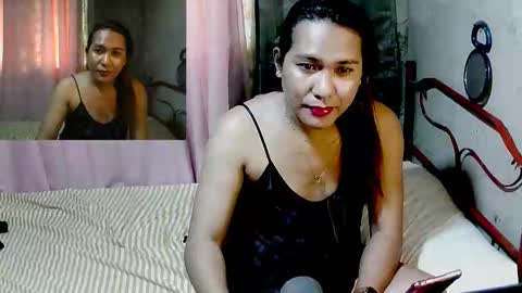 transhottie28 online show from September 25, 2025, 1:20 am