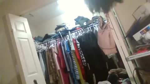 trapwoodshawt online show from November 9, 2025, 7:34 pm