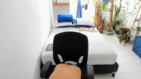 Snapshot of travis_bakerr chatting on December 11, 2024, 2:22 pm travis bakerr online show from December 11, 2024, 2:22 pm