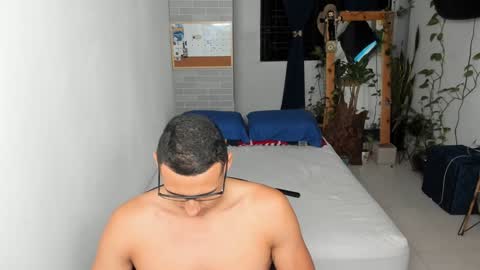 Snapshot of travis_bakerr chatting on January 23, 2025, 12:04 am travis bakerr online show from January 23, 2025, 12:04 am