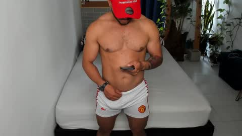 Snapshot of travis_bakerr chatting on February 7, 2025, 1:22 pm travis bakerr online show from February 7, 2025, 1:22 pm