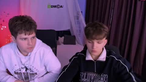 Travis online show from December 21, 2025, 8:27 pm