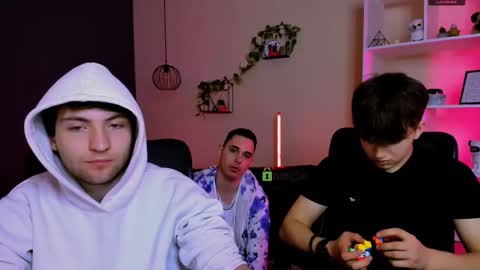 Travis online show from March 15, 2026, 9:59 am