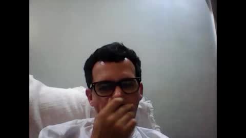 trcarvalho online show from October 25, 2025, 8:14 pm