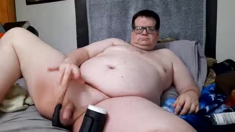 Snapshot of treatbobnice chatting on February 16, 2026, 3:41 pm Treat Bob Nice online show from February 16, 2026, 3:41 pm