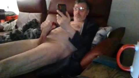 trebgeis1 online show from March 25, 2026, 4:40 am