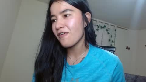 Snapshot of trebol_4 chatting on June 2, 2026, 9:50 pm trebol_4 online show from June 2, 2026, 9:50 pm
