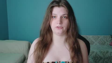 TreeJeanne online show from May 25, 2026, 3:40 pm