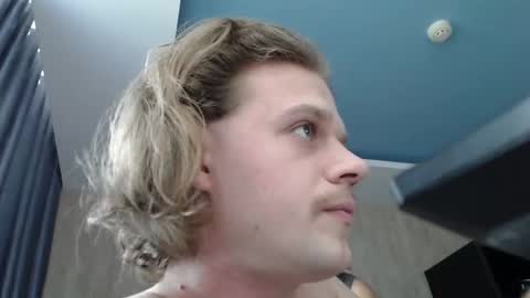 Sarah And Jon online show from December 31, 2024, 7:20 am