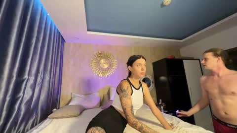 Sarah And Jon online show from February 1, 2025, 5:49 am