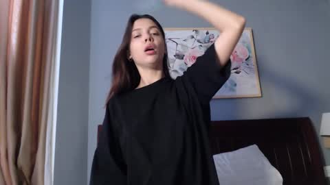 Sarah And Jon online show from March 4, 2025, 6:04 am