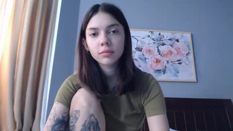 Sarah And Jon online show from March 6, 2025, 2:30 am