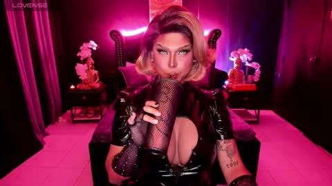 Jade online show from January 8, 2025, 6:52 am