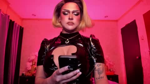 Jade online show from January 27, 2025, 9:33 pm