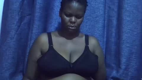 trendybootie online show from April 19, 2026, 12:54 am