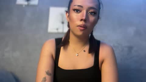 trexie_fucks15 online show from June 3, 2026, 4:37 am