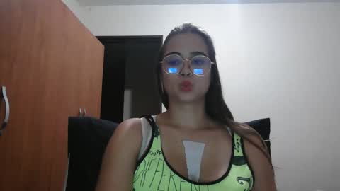 triana_bell online show from February 12, 2026, 11:22 pm