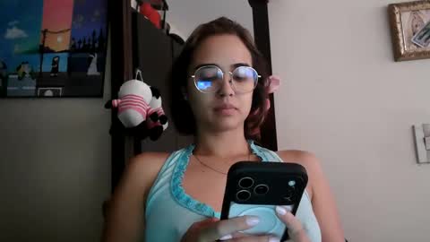 triana_bell online show from June 7, 2026, 4:00 pm