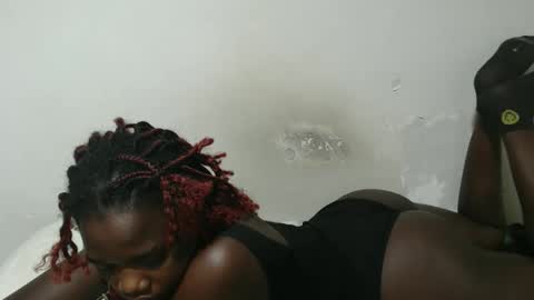 Snapshot of triceeyy chatting on November 23, 2025, 9:09 am Tracy online show from November 23, 2025, 9:09 am