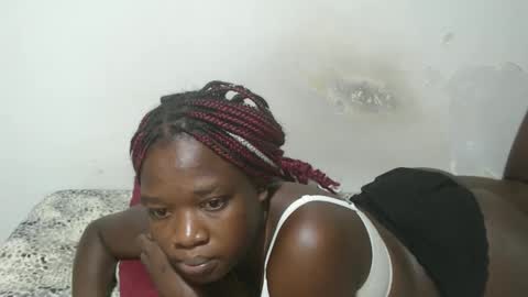 Snapshot of triceeyy chatting on December 15, 2025, 7:18 pm Tracy online show from December 15, 2025, 7:18 pm