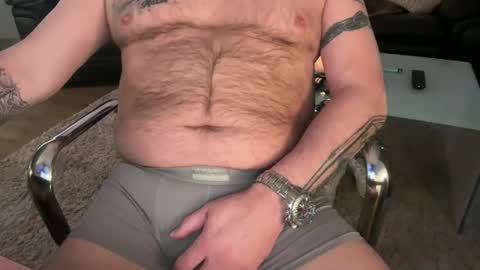 trickyrich69 online show from April 3, 2026, 5:27 am