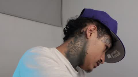 - trieone online show from February 5, 2025, 6:02 am