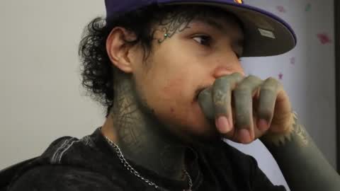 - trieone online show from October 1, 2025, 9:32 pm