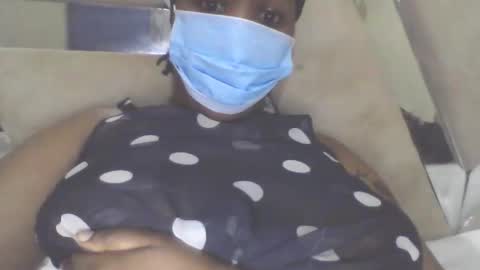 trinahluicy online show from April 10, 2026, 10:25 pm