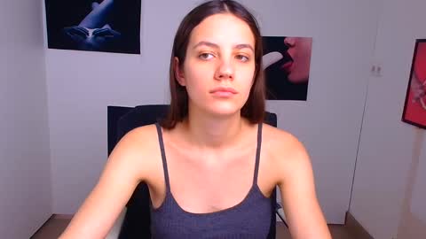 Snapshot of triniti_love chatting on January 10, 2025, 10:39 am Trinity online show from January 10, 2025, 10:39 am