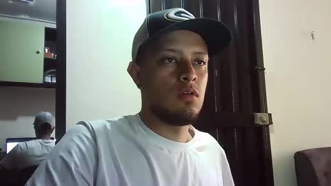 tripode2017 online show from February 4, 2025, 8:38 pm