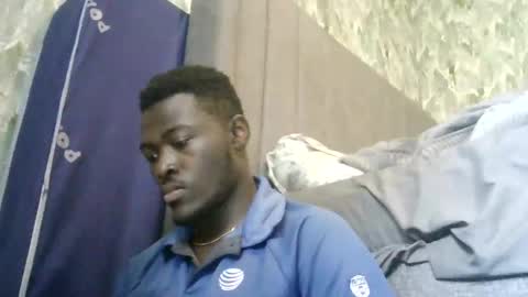 Snapshot of trisboo5 chatting on February 5, 2025, 12:38 pm Trisboo5 online show from February 5, 2025, 12:38 pm