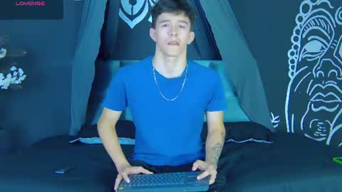 Snapshot of trisstan_kane chatting on June 10, 2026, 12:04 pm trisstan_kane online show from June 10, 2026, 12:04 pm