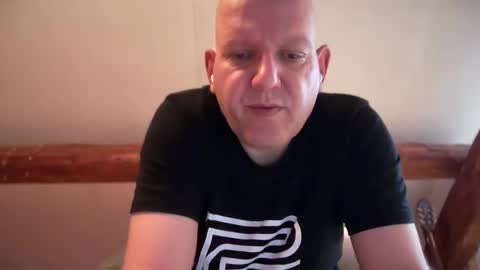 Triton online show from October 8, 2025, 3:31 pm