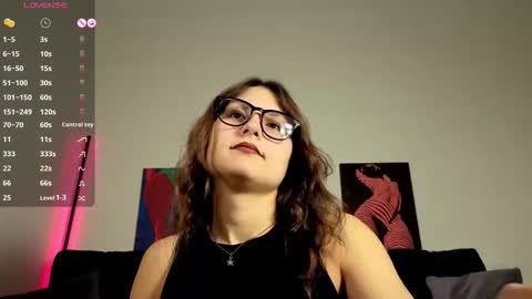 trixibell online show from October 9, 2025, 6:11 am