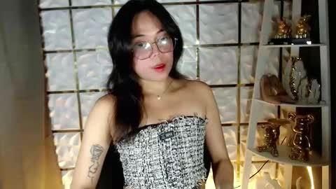 trixie_foxslut online show from March 9, 2026, 11:14 am