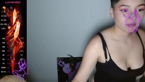 Snapshot of trixie_tangg chatting on February 14, 2025, 2:39 am Kitty online show from February 14, 2025, 2:39 am