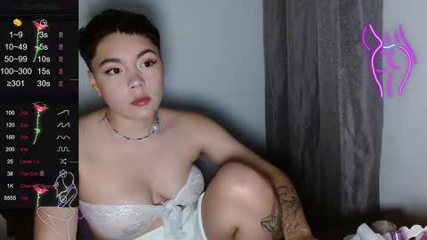 Snapshot of trixie_tangg chatting on March 7, 2025, 11:27 pm Kitty online show from March 7, 2025, 11:27 pm
