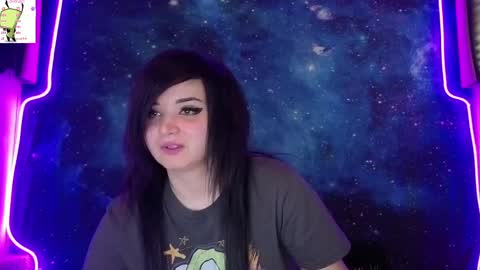trixiedoescamcam online show from May 22, 2026, 9:20 pm