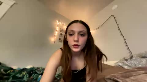 Trixi online show from February 12, 2025, 1:52 am