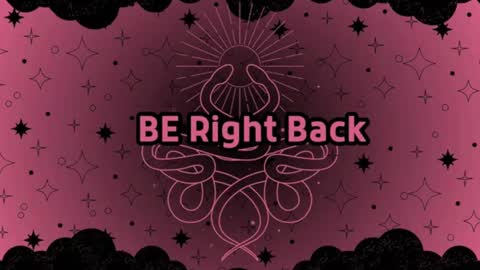 trixxiee_ online show from February 3, 2025, 10:32 pm