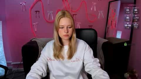 Trixy online show from March 17, 2026, 6:50 am