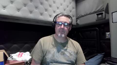 Snapshot of trkdrvr4you chatting on September 30, 2025, 1:21 am TiggerLover73 online show from September 30, 2025, 1:21 am