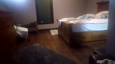 trojanswingers online show from April 14, 2026, 5:24 am