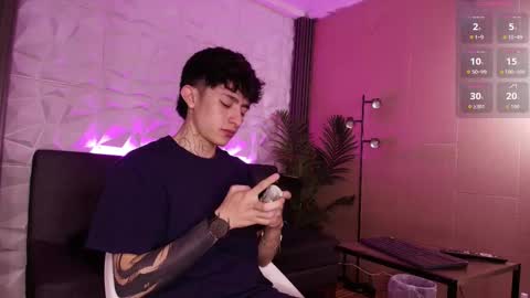 Snapshot of troy_rouge chatting on December 2, 2025, 7:31 pm Troy online show from December 2, 2025, 7:31 pm