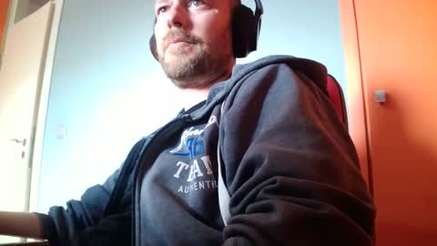 eros online show from February 16, 2026, 11:39 am