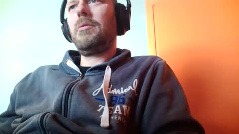 eros online show from February 18, 2026, 9:38 am