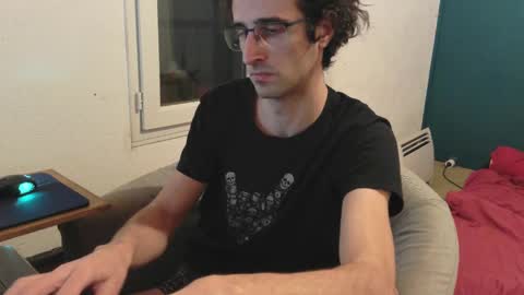 trucdeoufouf online show from January 13, 2025, 9:09 pm